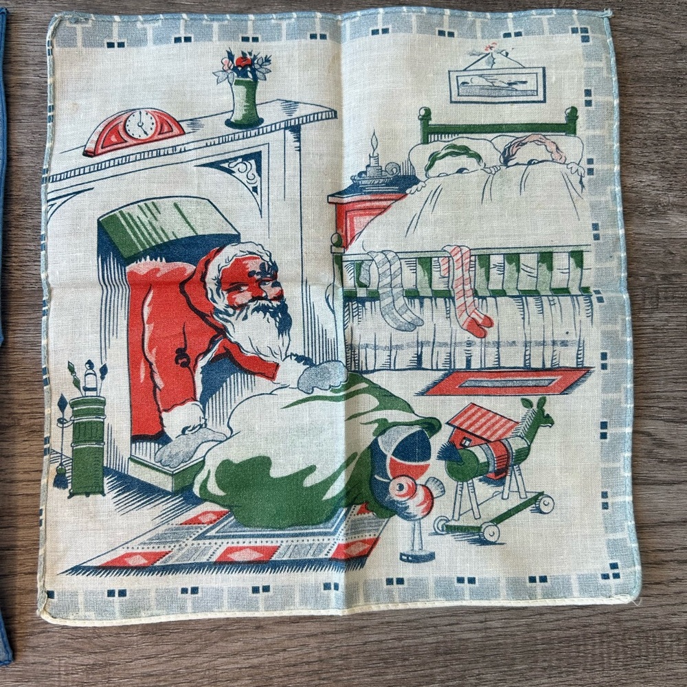 Vintage Festive Christmas Handkerchief Duo - Picture 7 of 7